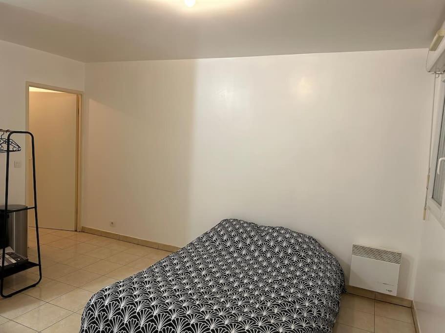 Studio A 2 Pas Du Metro Clichy Exteriér fotografie